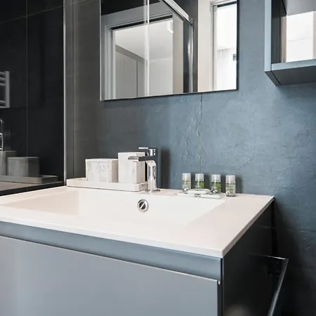 Easylife - Sofisticata Dimora Con Rooftop Condominiale Vista Duomo Milano